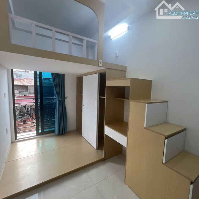 Cho Thuê CCMN 266 Đội Cấn Ba Đình 25m2 Studio Gác Xép Ban Công Giặt Riêng Thang Máy 13P - 13