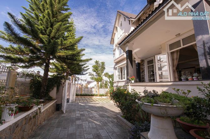 Biệt thự sân vườn Đà Lạt 435m2, 22 tỷ, Triệu Việt Vương, 11PN, cách chợ Đà Lạt 1km - 15