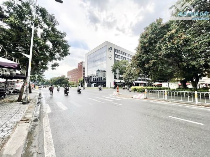 🚩 Hẻm xe hơi vào nhà  – Vài bước ra Aeon Tân Phú – 68m² chỉ 6.2 tỷ (91tr/m2) - 2