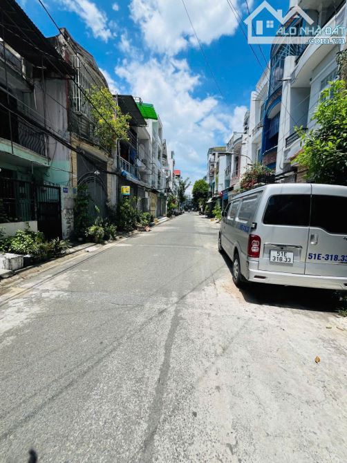 MT Đô Đốc Long, DT 4,3x19m, tiện xây mới, giá 7.7 tỷ - 2