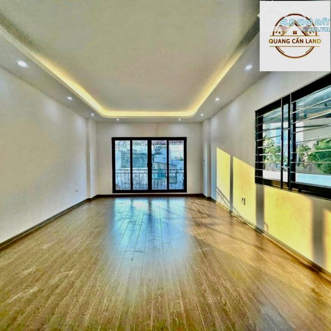 Ngã tư Minh Khai, Tam Trinh, lô góc, 2 thoáng, gần ô tô, 40m2, 5T, hơn 8 tỷ - 2