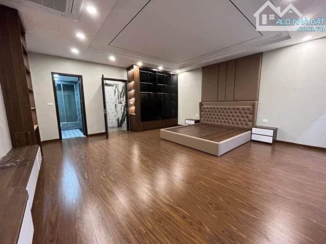 PHỐ ĐỘI CẤN, 45M x 6T THANG MÁY, 15M RA PHỐ, Ô TÔ GỬI BÃI CÁCH 30M - 2