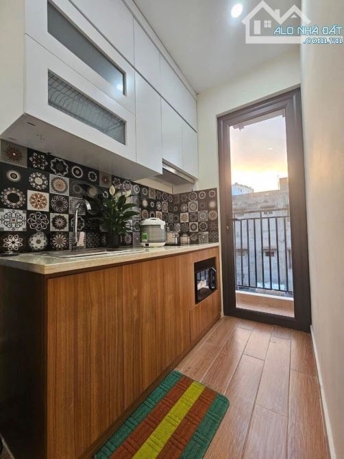 Bán Toà CCMN Phố Kim Mã, Giang Văn Minh Ba Đình DT 213M 9T, 45PN KD 300Tr/Tháng.