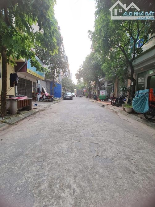 Bán Đất TĐC Cầu Diễn - Kiều Mai Lô Góc Vỉa Hè Kinh Doanh Văn Phòng 140m giá 27,x tỷ - 2