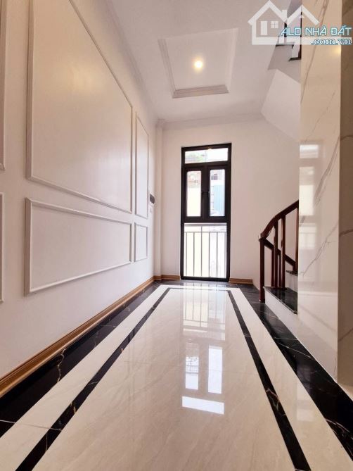 NHÀ PHỐ VŨ TÔNG PHAN NHÀ ĐẸP LÔ GÓC 2 THOÁNG 4 TẦNG OTO ĐỖ CỬA 65M NHỈNH 10 TỶ. - 2