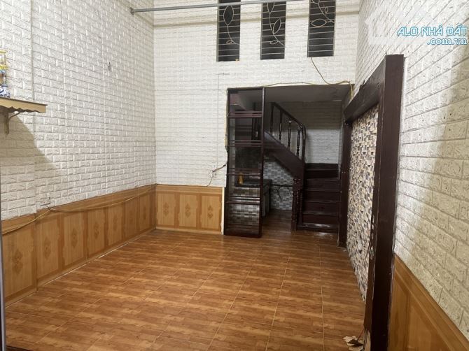 BÁN NHÀ C4 PHÂN LÔ CẠNH AEON MAILL LONG BIÊN, DT: 35M2,  GIÁ CHÀO 7 TỶ (nhỏ) - 2