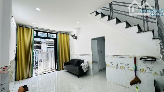 Bán nhà 1 Tầng lầu đường Hương Lộ Ngọc Hiệp Gần Cầu Hộ 2,45 tỷ - 2