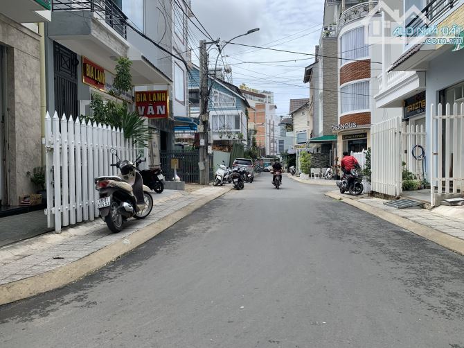 KHUÔN ĐẤT LIÊN KẾ PHỐ CỰC ĐẸP NGAY TRUNG TÂM PHAN ĐÌNH PHÙNG - 2