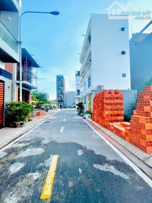 CƠ HỘI VÀNG – LÔ ĐẤT DUY NHẤT CÒN LẠI TRONG KHU VỰC – HẺM XE HƠI - 2