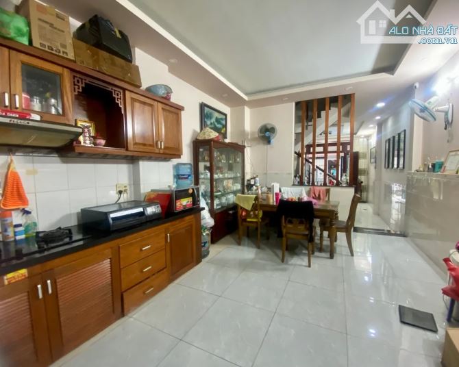 CHỈ 15.4 TỶ! SỞ HỮU NHÀ NGAY ÔNG ÍCH KHIÊM, Q11 – 160M² NỞ HẬU (5.3X26M) - XÂY CHDV HẾT Ý! - 2