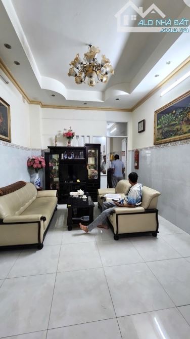 Nhà Phố 3 Tầng - Ngay Lý Phục Man - Quận 7 - 4x19 - Hẻm Xe Hơi - Nhỉnh 6 Tỷ - 2