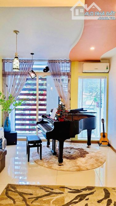 Nhà 3 tầng mặt phố Tô Vũ - Đỗ Nhuận - Văn Cao vị trí kd buôn bán tốt - 2