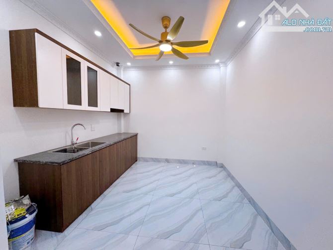 Nhà Yên Nghĩa mới trong đê, 45m ra đường ô tô tránh, DT32m5T giá 4ty15 - 2