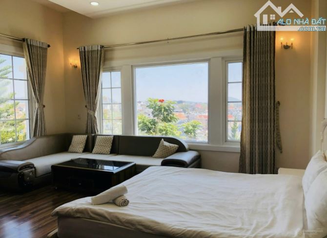 Biệt thự sân vườn Đà Lạt 435m2, 22 tỷ, Triệu Việt Vương, 11PN, cách chợ Đà Lạt 1km - 2