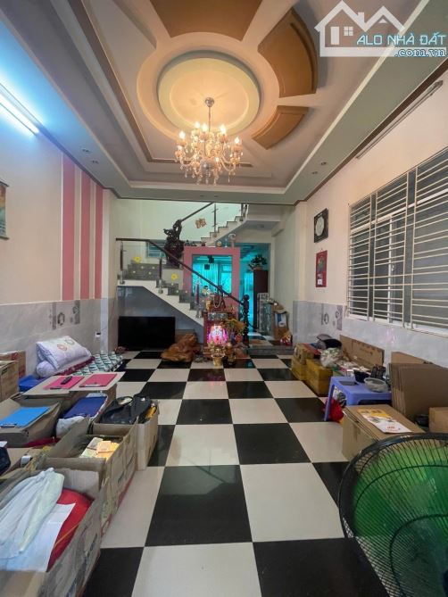 BÁN GẤP NHÀ 106M2- 3 TẦNG LIÊN KHU 4-5, BÌNH HƯNG HÒA B - 2