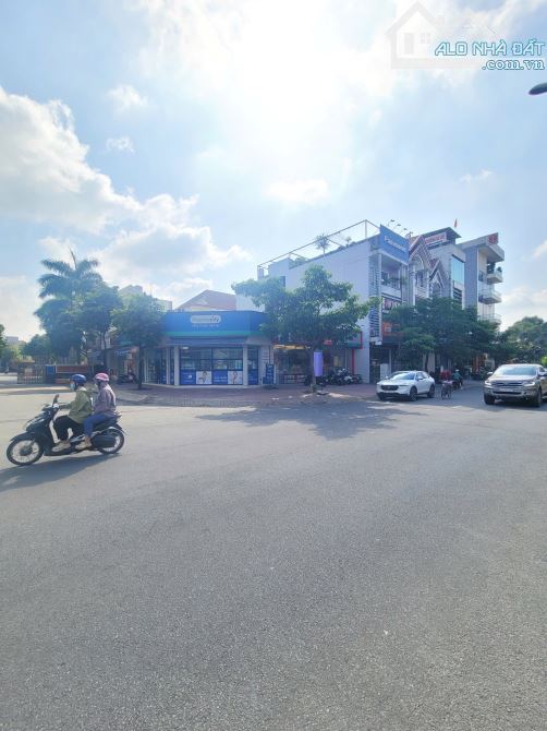51Tỷ TL🔥Bán 3 lô góc 2MT_362,5m2 Đường số 9 Trung Tâm Hành Chính Dĩ An, p.Dĩ An Tp.Dĩ An - 2