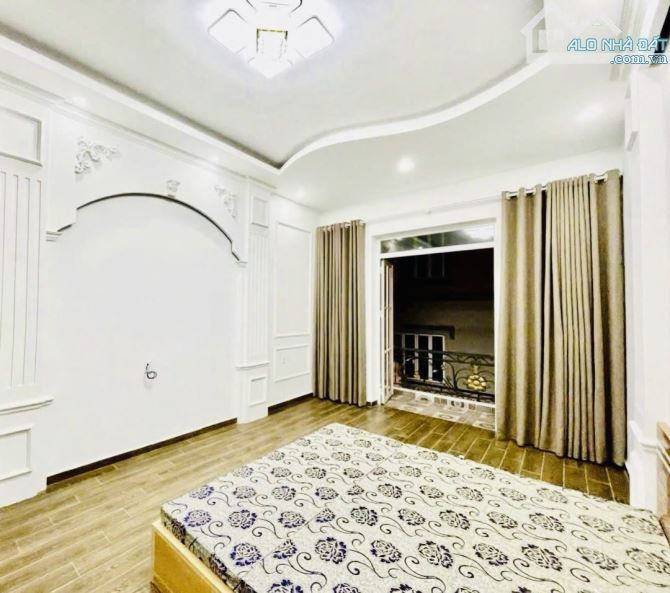 BÁN NHÀ LÔ GÓC 45m2 THOÁNG SÁNG 5 tầng – MINH KHAI, HAI BÀ TRƯNG – GIÁ CHỈ 5 TỶ - 2