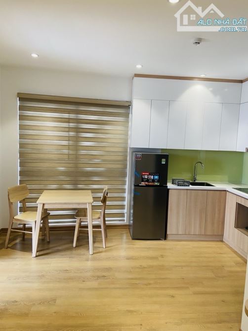 TOÀ CHDV TRÍCH SÀI – LÔ GÓC – Ô TÔ – THANG MÁY – 50M RA HỒ TÂY - 2