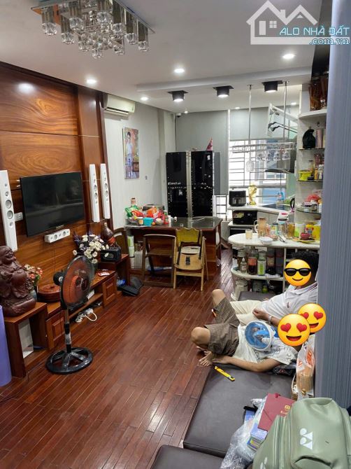 BÁN NHÀ ĐẸP NGÕ CHỢ VĂN ĐIỂN- THANH TRÌ VỀ Ở LUÔN 7.X TỶ- Ô TÔ ĐỖ CỬA - 2