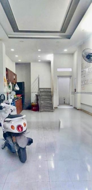 3.7❌9m, NHÀ BÁN 2 TẦNG, TRƯỜNG CHINH, HXH, ĐHT, Q.12, 3 TỶ HƠN - 2