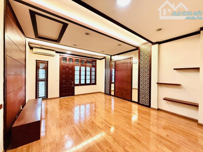 NHÀ PHÂN LÔ VIP NGÕ 61 LẠC TRUNG Ô TÔ TRÁNH VỈA HÈ MẶT TIỀN BỀ THẾ GIÁ TỐT NHẤT KHU VỰC - 2