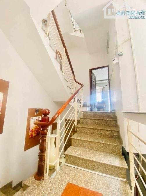Bán nhà hẻm ô tô vô nhà, Phan Huy Ích Phường 14 Gò Vấp, 4x18m, 4 tầng, 7 tỷ xíu - 2