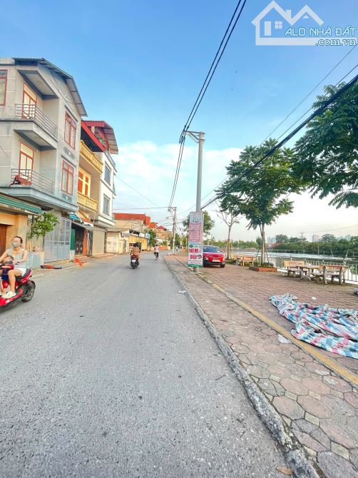 Bán đất 100m² mặt tiền 10m tại Đa Tốn – ô tô tránh – gần Vinhomes Ocean Park, sổ đỏ chính - 2