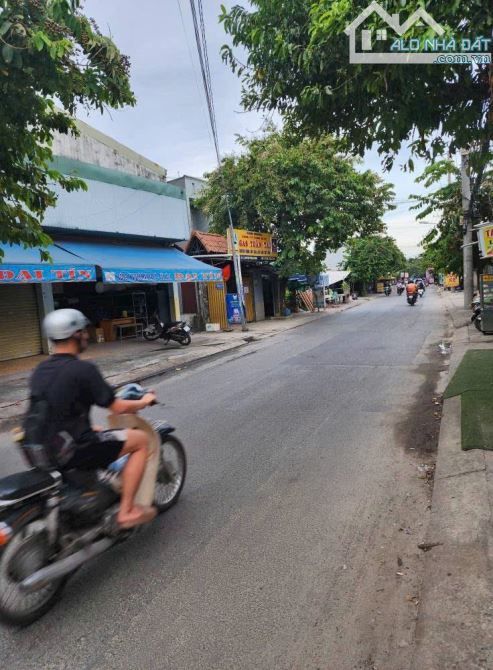 BÁN GẤP ĐẤT MT ĐÔNG THẠNH 8-1 – 1.919M2 (ĐÃ CÓ 1.000M2 THỔ CƯ) – CHỈ 20TR/M2 - 2