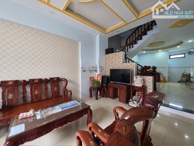 Nhà 4 Tầng Mặt Tiền Nhánh Nguyễn Duy Trinh Bình Trưng Q2 - 78m - Chỉ 8 Tỷ - 2