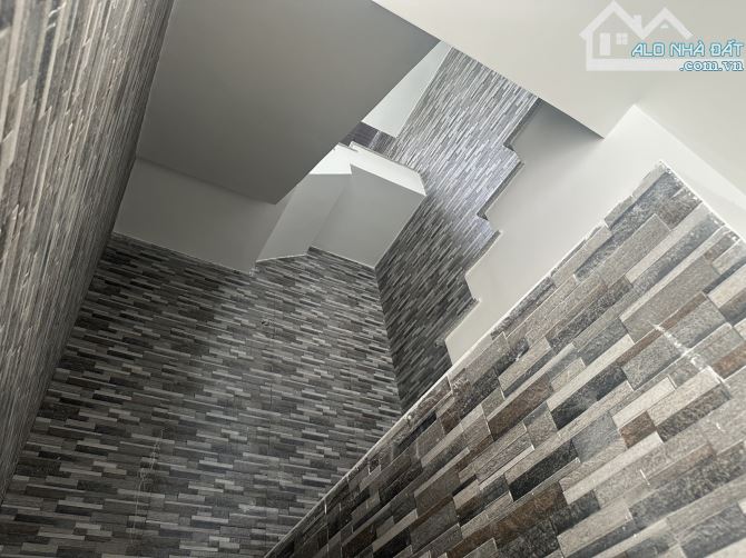 🌺BÌNH KỲ - NHÀ 2 TẦNG MỚI KENG CHỦ XÂY TÂM HUYẾT, kiệt Ô TÔ 🌺3 TỶ 5 - Ngũ Hành Sơn   - - 2