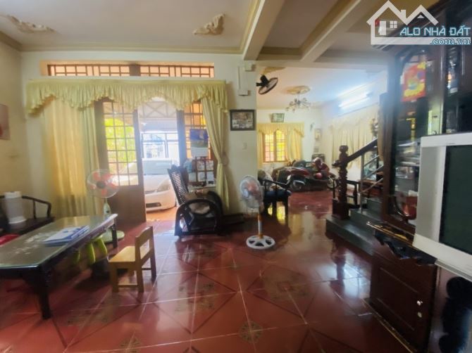LÊ VĂN VIỆT – LÔ GÓC 2 MẶT TIỀN – ĐẤT 207M² – TẶNG BIỆT THỰ CỔ ĐIỂN – GIÁ  CÒN 19,8TỶ - 2