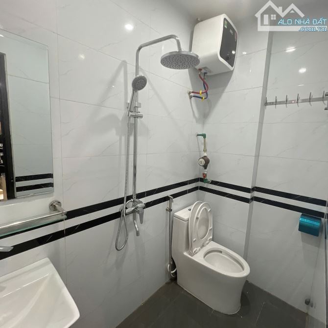 Cho Thuê CCMN 266 Đội Cấn Ba Đình 25m2 Studio Gác Xép Ban Công Giặt Riêng Thang Máy 13P - 2