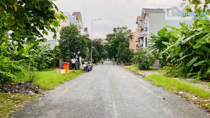 Bán đất gần chợ Thạnh Mỹ Lợi kdc số 1 đường Nguyễn Trọng Quản Quận 2 cũ (140m2) 115 tr/m2 - 2