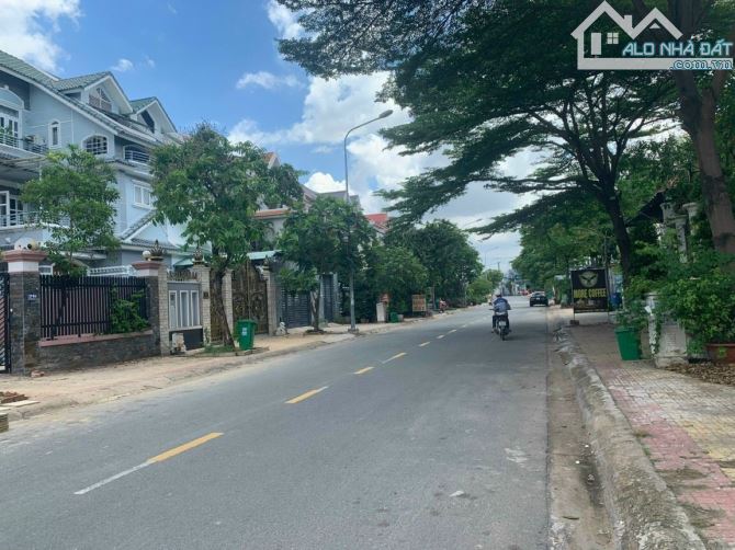 Lô đất biệt thự Khang Điền, Phước Long B, 300m2, ngang 12m,  đường 25m, 23 tỳ - 3