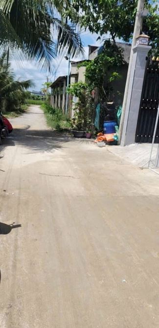 Chỉ 1 tỷ 950tr nhà shr có hoàn công 4x28 với 3pn. Sân ô tô rộng rãi.Thuộc  Lạc Mỹ Hạnh Bắc - 3
