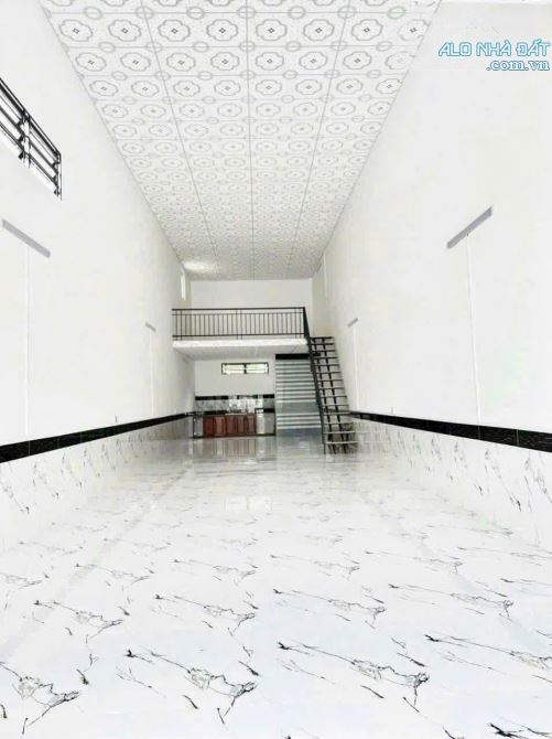 Bán Nhà cấp 4, vị trí cực đẹp để KDoanh, buôn bán, VPCTy,...đoạn sung nhất Hoàng Quốc Việt - 3