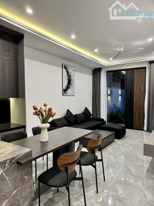 NHÀ 1 TRỆT 1 LẦU HẺM Y MOAN, DT: 5x20M, H: ĐÔNG, FULL NỘI THẤT - 3