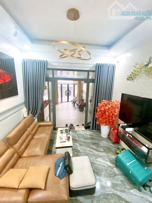ĐỊNH CƯ BÁN GẤP - NGAY LÃ XUÂN OAI, LÊ VĂN VIỆT - Ô TÔ TRÁNH - 2 TẦNG 90M2 - NHỈNH 8 TY - 3