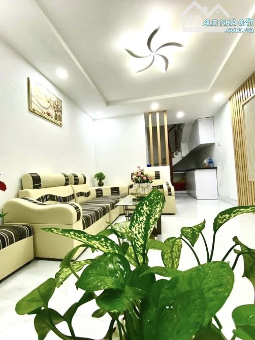 BÁN NHÀ 5 TẦNG XÂY MỚI ĐẸP ĐƯỜNG DƯƠNG VĂN BÉ, HAI BÀ TRƯNG, DT31M2, MT 4M , GIÁ 6,8 TỶ. - 3