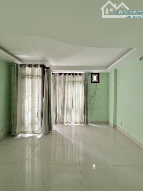 MẶT TIỀN HOA LAN KHU VIP NHẤT ĐƯỜNG HOA, PHAN XÍCH LONG - 5 TẦNG - NGANG HƠN 4M - 18.3 TỶ - 3