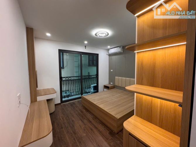 Bán gấp!! Lò Đúc - Trần Khát Chân - Nhà mới, 6 tầng thang máy, full nội thất.