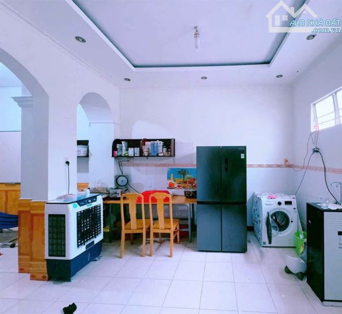 Chỉ 4,xtỷ TL_Bán nhà 1trệt 1lầu đường Nguyễn Ái Quốc BigC GO P Tam Hiệp mới - 2