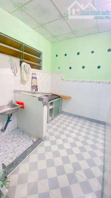 Cho thuê nhà ngang 6,6m hẻm Trần Hưng Đạo 10 triệu - 3