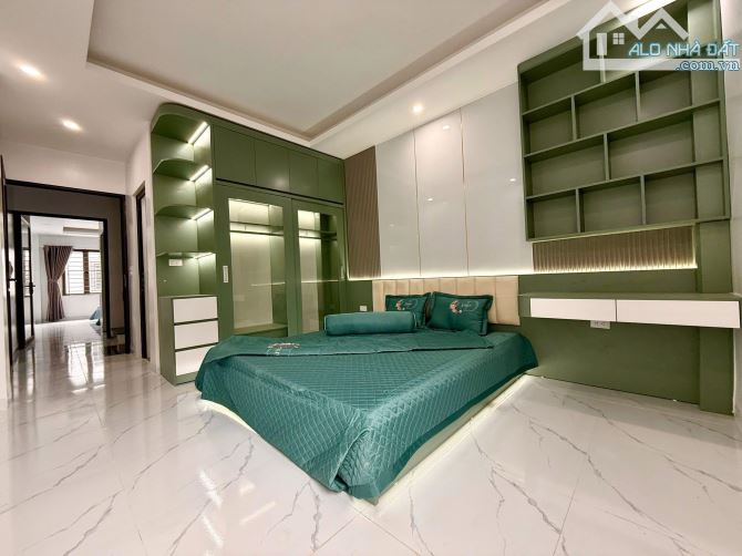 Tôi cần bán nhà DT 50m2, MT rộng 4m, 6 ngủ, gần oto đỗ, cách phố 20m, giá 9.6 tỷ - 3