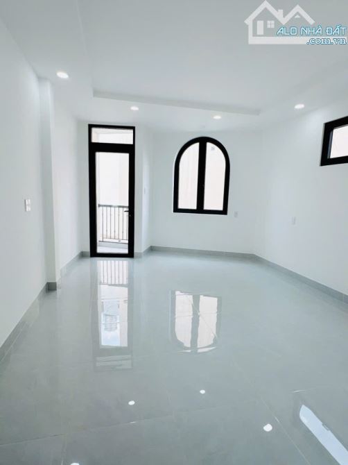 BÁN NHÀ PHÚ NHUẬN OTO VÀO NHÀ 50M2 4 TẦNG THANG MÁY NGANG 4M NỞ HẬU  KD ĐẶNG VĂN NGỮ  8.9 - 3