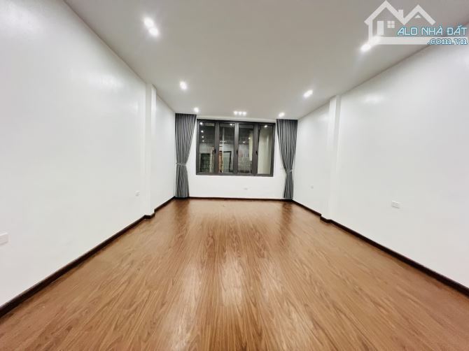 TRƯƠNG ĐỊNH , 42M² , ĐẦY ĐỦ NỘI THẤT , 3 GÁC ĐỖ CỬA , GẦN PHỐ , MẶT TIỀN 4,5M , 7,89 TỶ - 3