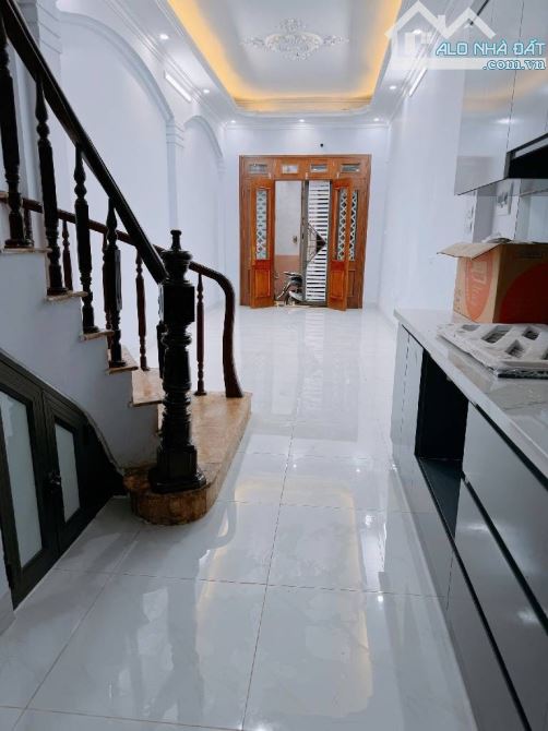 PHÂN LÔ TRƯƠNG ĐỊNH-TÂN MAI-NHÀ ĐẸP 6 TẦNG-VF3 LÙI CỬA-15M Ô TÔ TRÁNH - 3