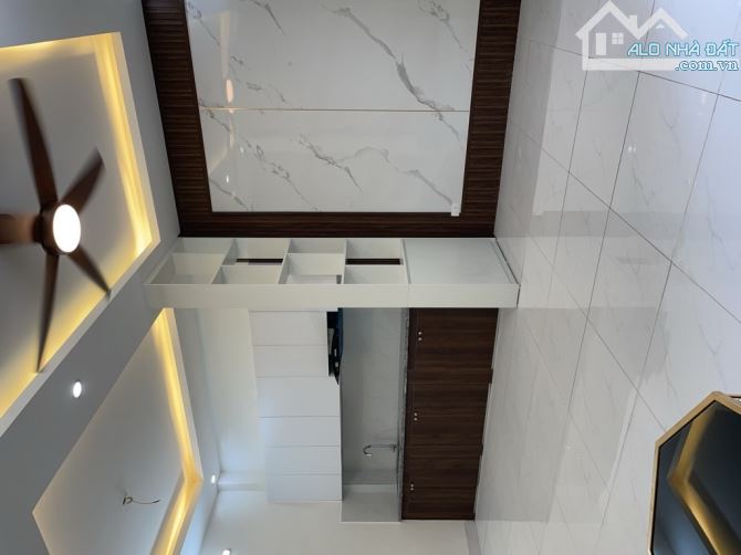 BÁN NHÀ BÁT KHỐI LONG BIÊN. 5 TẦNG . NHỈNH 5 TỶ . - 3