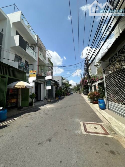Bình Tân, gần Mặt tiền, kế chợ, Hẻm nhựa thông, Nhà 4 Tầng,80 m2, giá rẻ. - 3