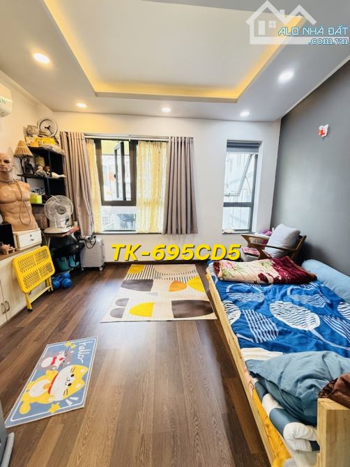 MỚI – Quận 3 – VÀI BƯỚC RA Lý Thái Tổ - 24/25M2 - 4 TẦNG - 3PN - NHỈNH_6_TỶ - 4